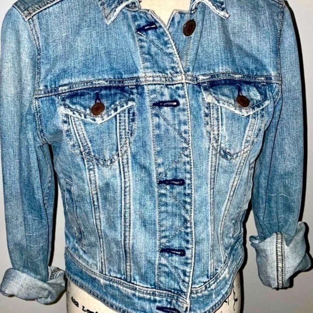 American eagle denim jacket blue jean w/ lalabobo bear back bear-ly 🐻 preloved - Picture 2 of 12